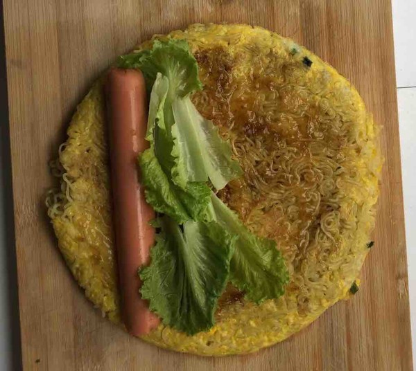 早上不吃饭?那可不行,鸡蛋泡面饼早餐小食,夏日必备