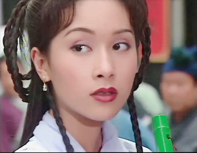 梅绛雪就是其中一个,1997年播出的古装武侠剧《雪花神剑》里杨恭如