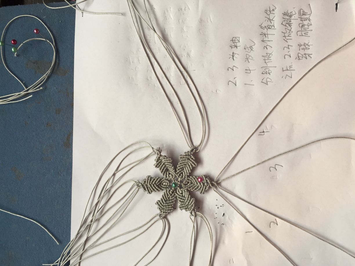 手工编绳谁说用绳编的雪花不美,看这方法编的,就知道它有多美了