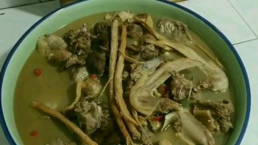 家庭版简单美味的党参老鸭汤