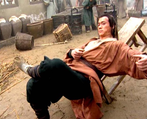 武松武功那么好,师傅周侗?可是水浒里没有周侗,真实原因是自创