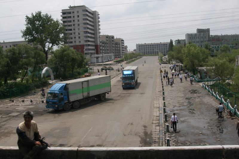 朝鲜新义州市街景图片图片