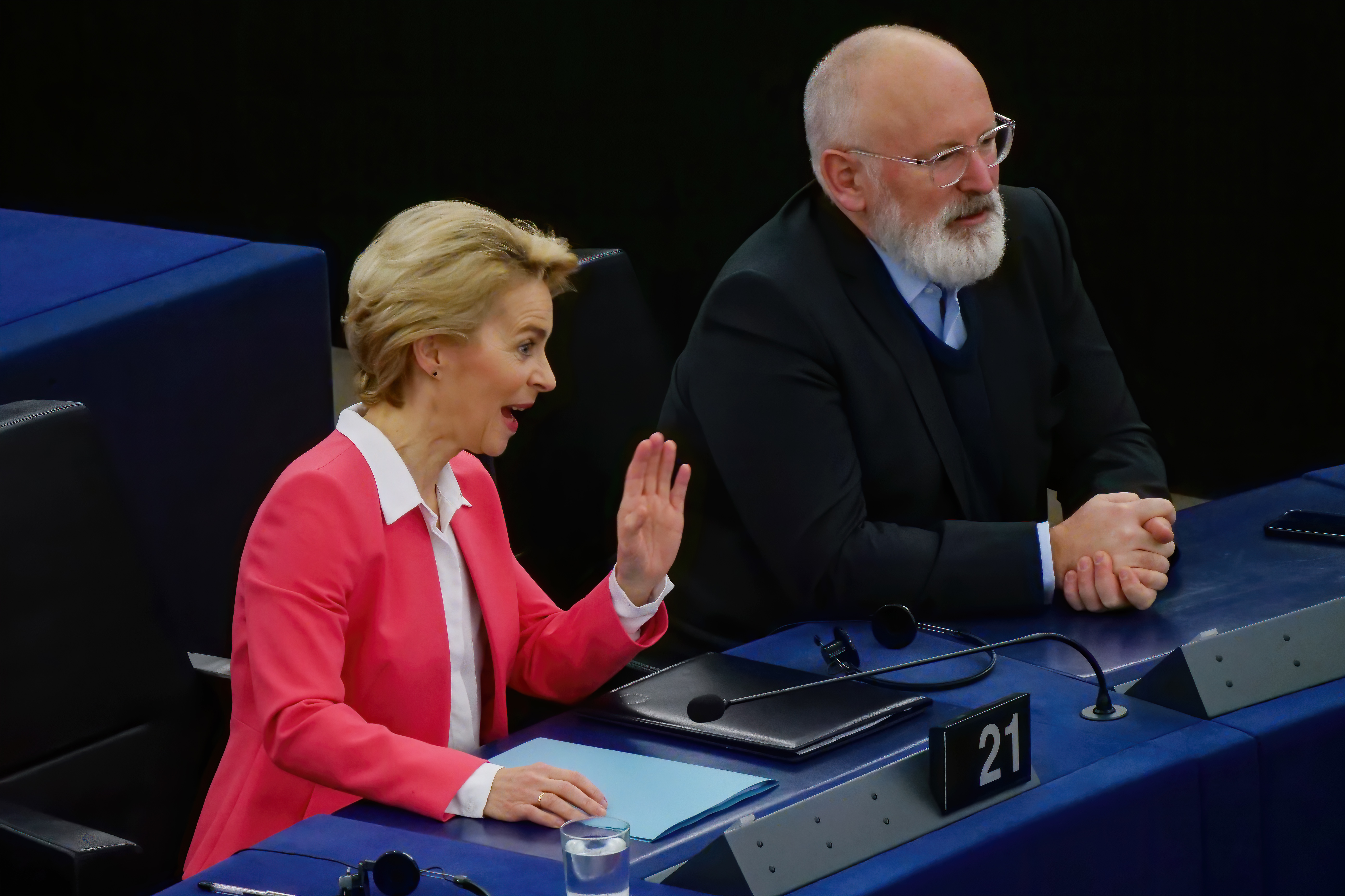 欧洲议会选举新一届欧委会委员