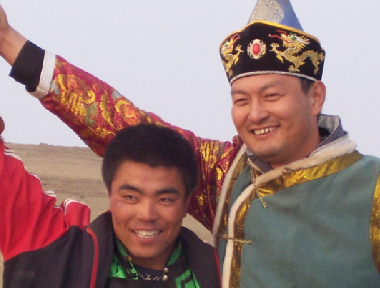 中国男生帮蒙古朋友拍视频,点击破三百万,蒙古人:我全国的人口