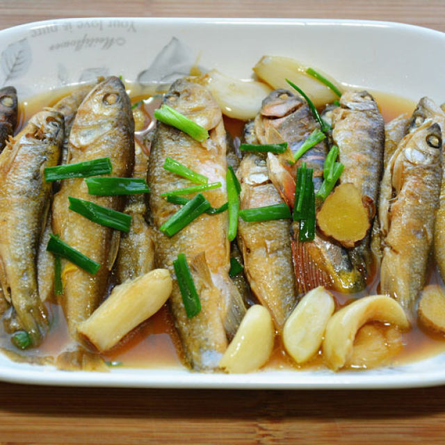 红烧溪鱼,很多人都不会,大厨详细分享技巧,收藏了