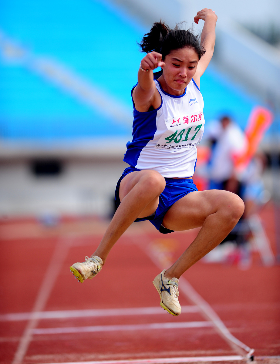 女子百米栏"平跑为王"时代:从世锦赛惨烈竞争看普通人运动科学选择