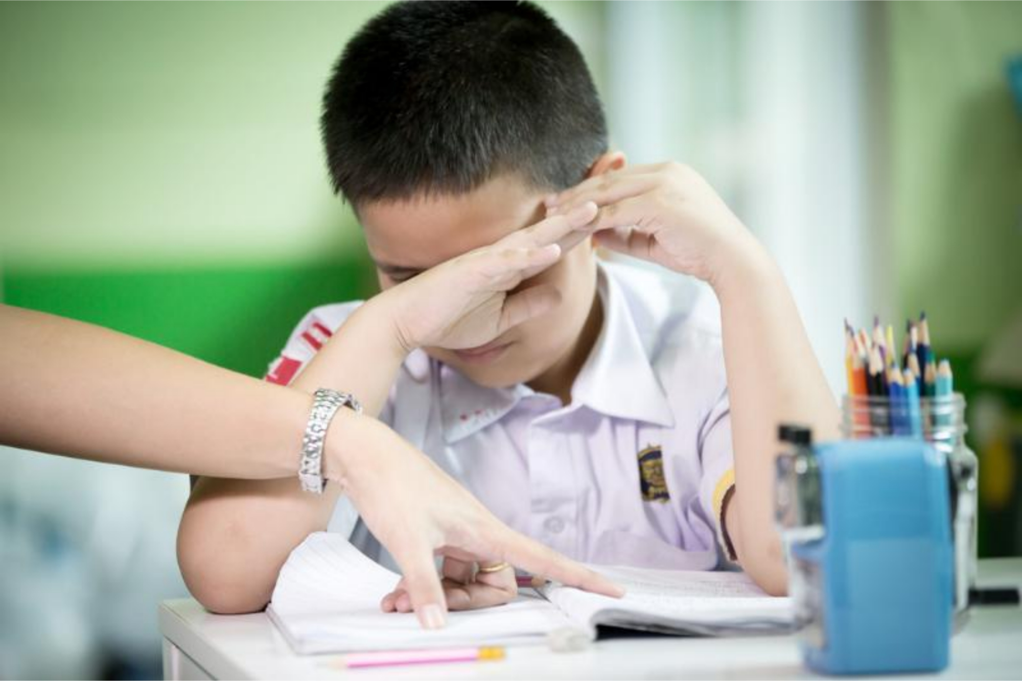 孩子写作业拖拉,家长要注意不能"吼"