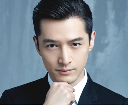 胡歌年少才华横溢,虽历经坎坷磨难,优秀谦逊却一直是他的代名词