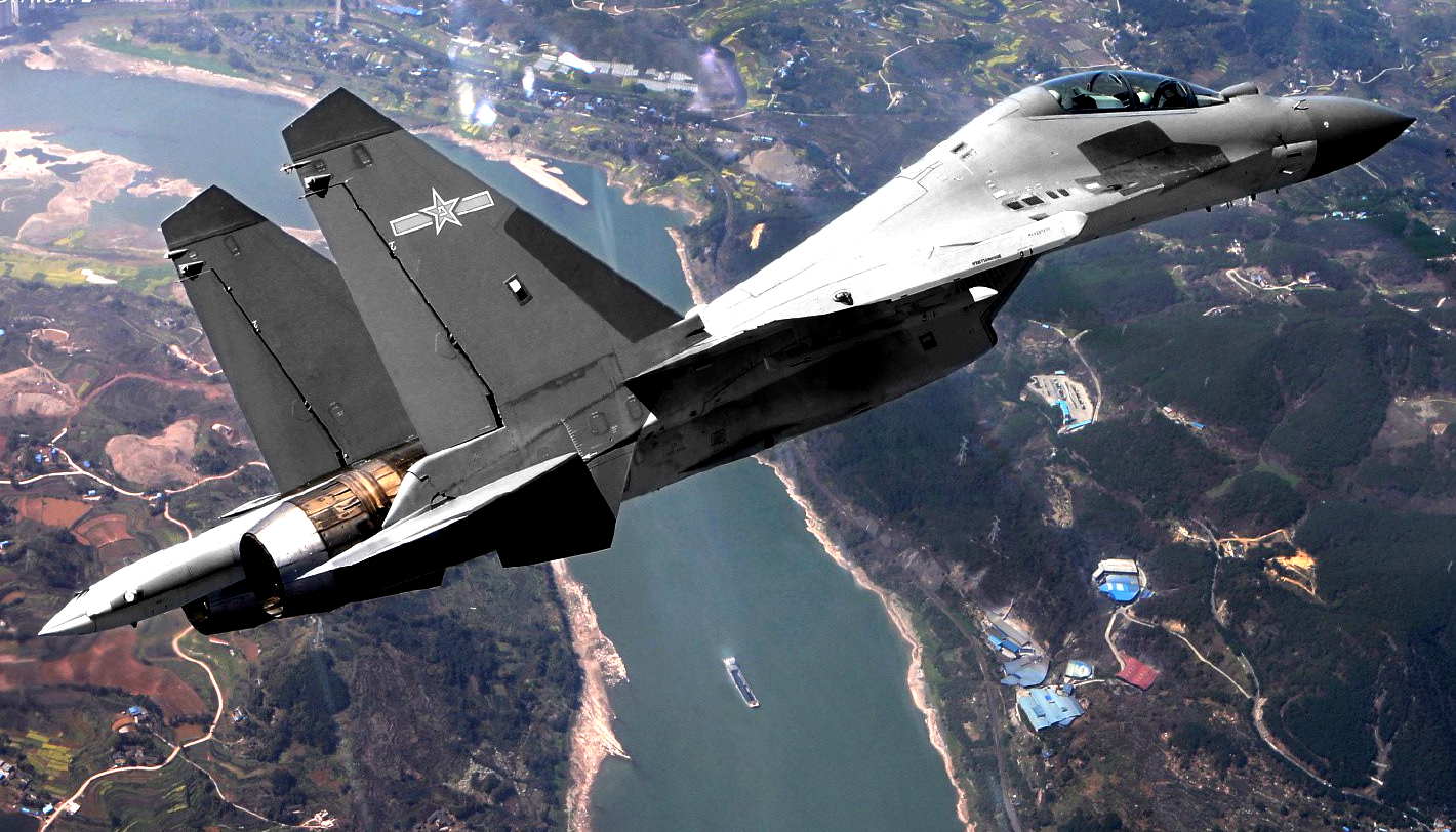 首见!我军方曝光歼-16震撼画面,有意思的是,俄罗斯人如此猜测