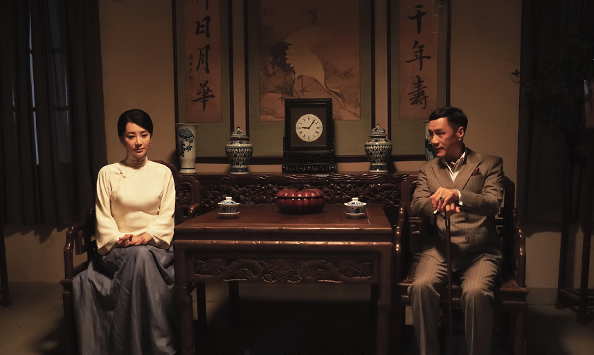 陈宝国的《老中医》与何冰《芝麻胡同》齐上映,收视率