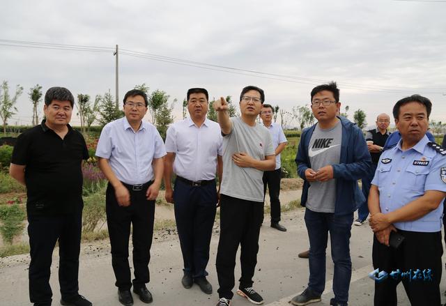 成广平调研滨河新区道路提升改造工程及城市出入口改造等重点工作