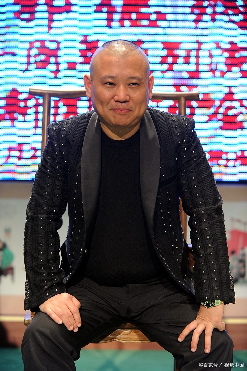 郭麒麟哭上热搜!与郭德纲真实关系,彻底暴露了
