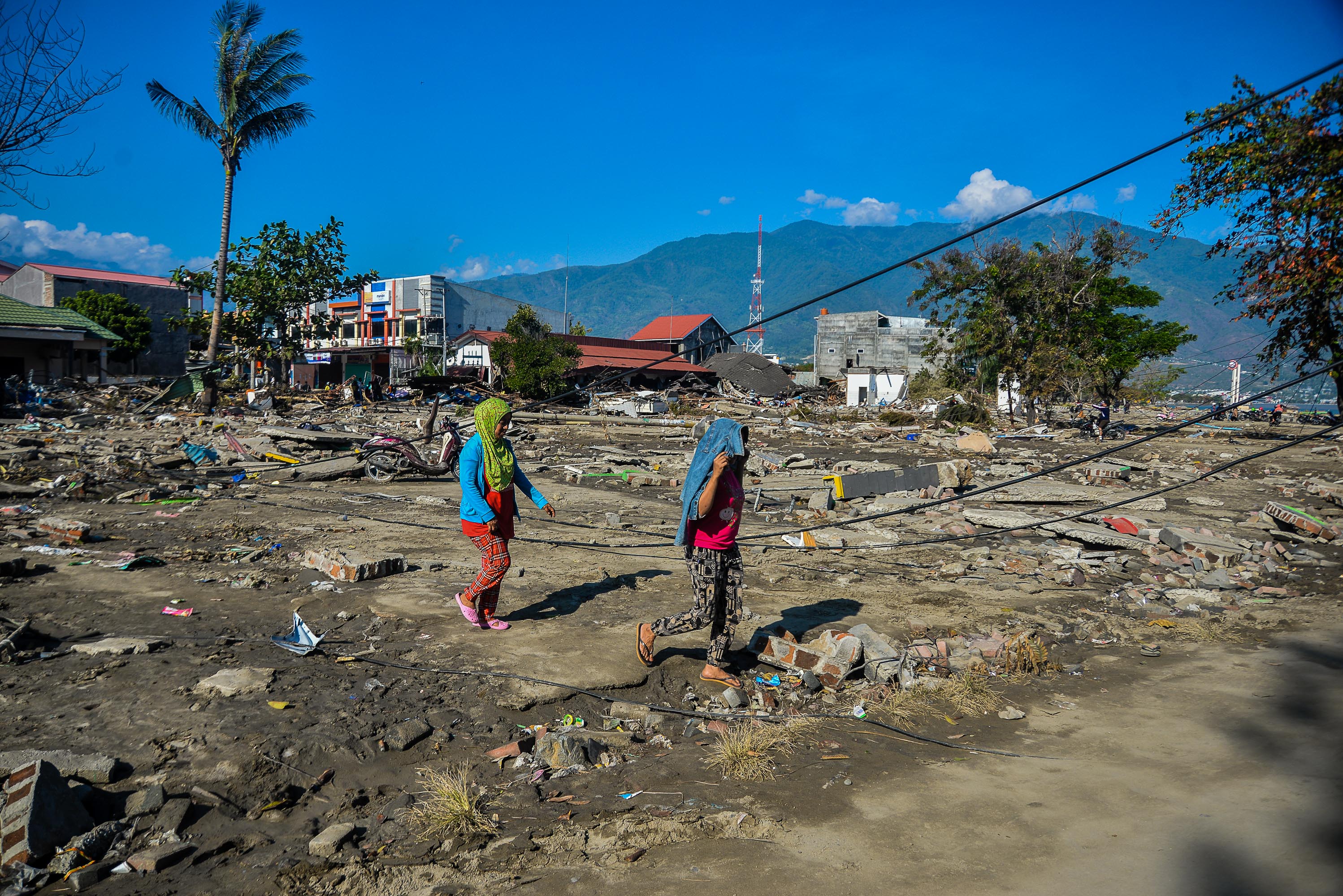 印尼中苏拉威西省强震及海啸已造成844人死亡(1)