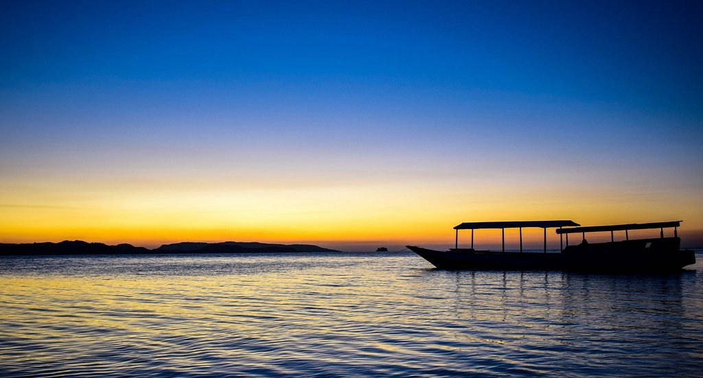 弗洛勒斯海(flores sea)是太平洋西部的一个陆缘海.