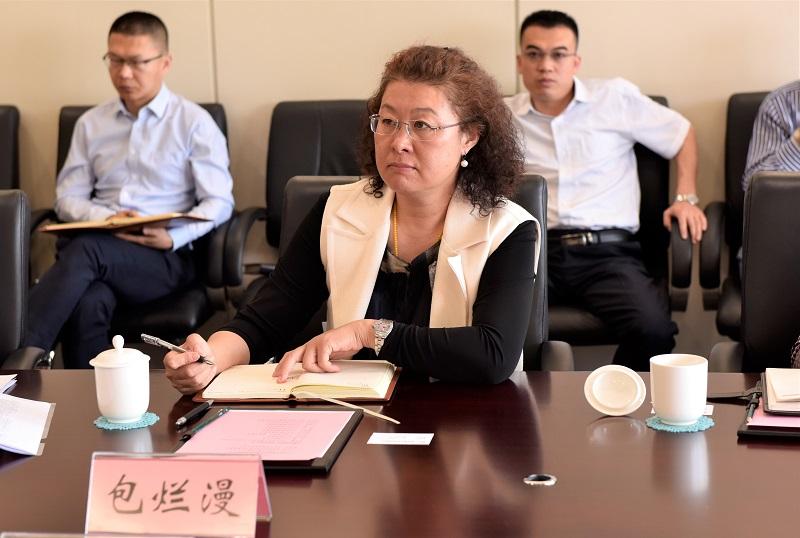 内蒙古女厅官对骗子言听计从 向朋友下属撒谎骗钱被双开
