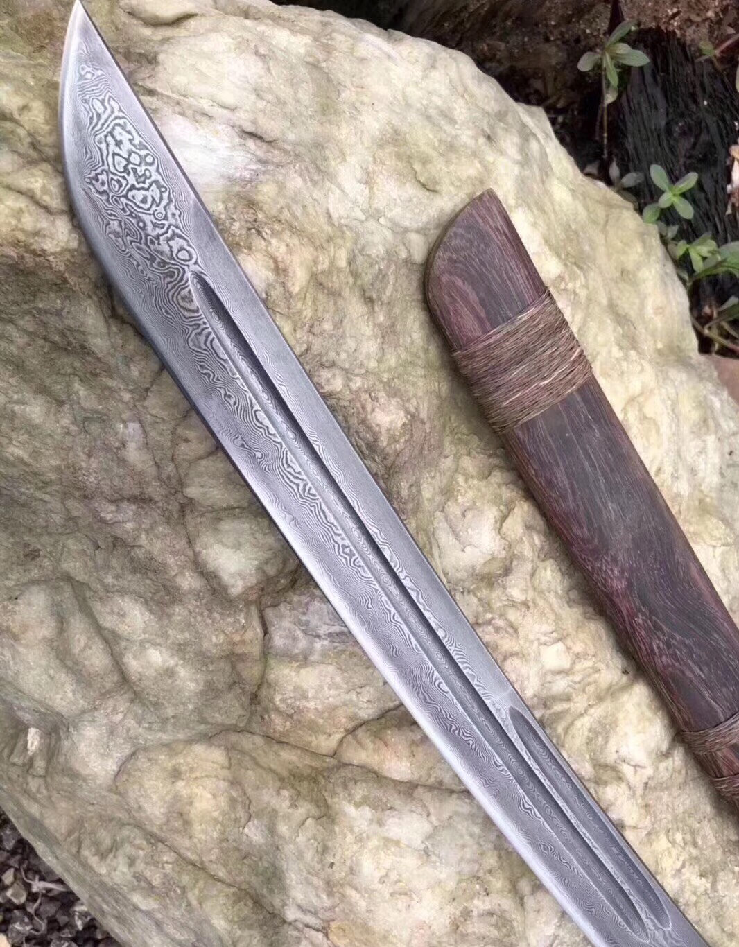 户撒花纹钢户外开山刀