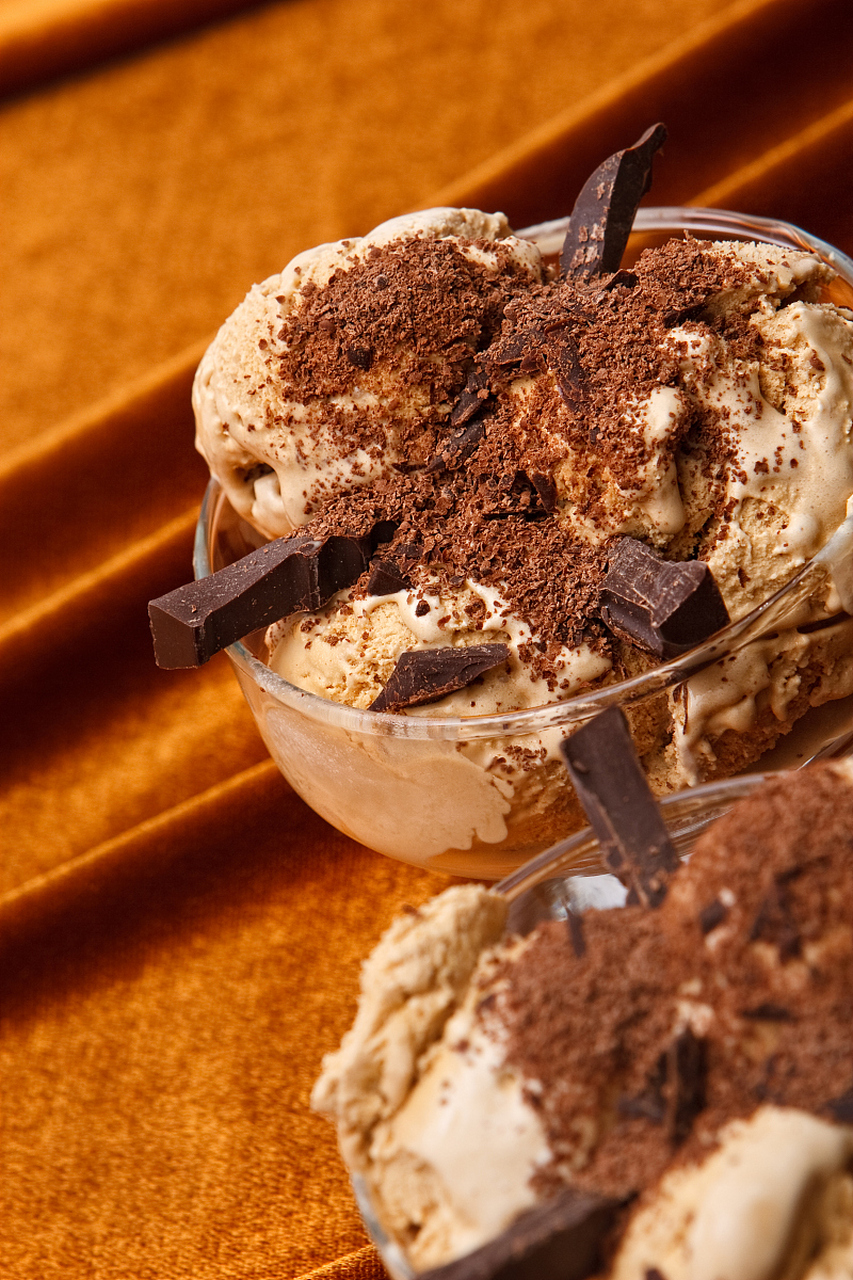 难以抗拒的甜食#  糖的艺术:冰淇淋制作与创意口味