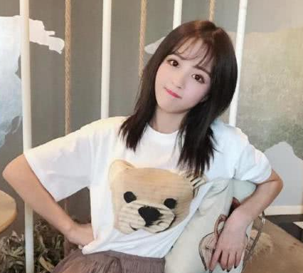 莉哥知错就改重回直播,虎牙高管发文解释,网友:我们不一样!