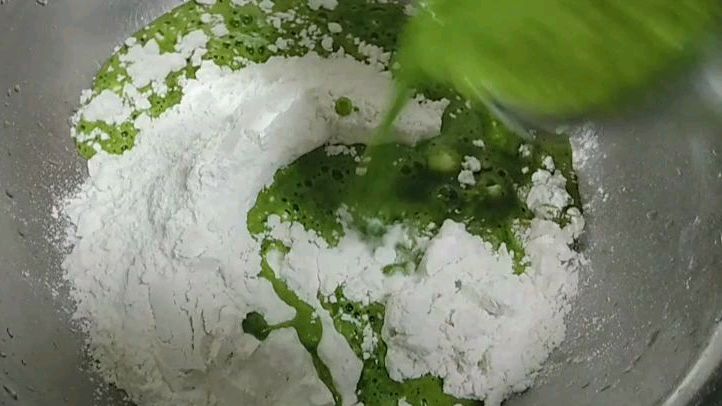 早餐面条不用手擀,剪刀剪一剪,简单营养又美味!
