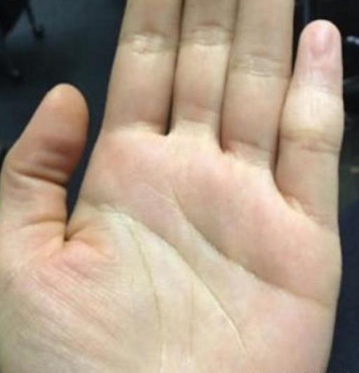 手有"冲天纹"的男人,绝对发达一生的好命,一飞冲天一世不愁