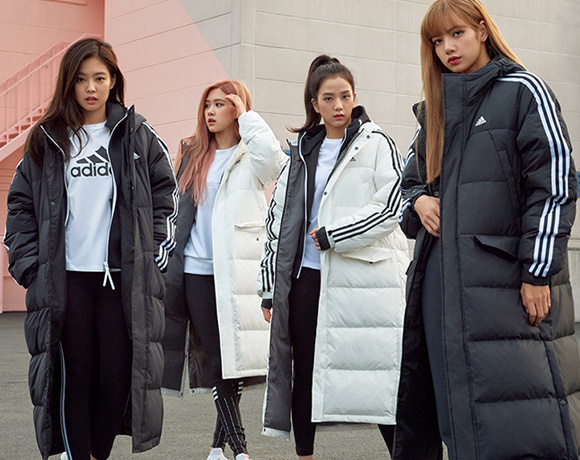 31日,adidas korea官网更新了一组blackpink拍摄的代