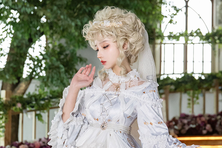 穿洛丽塔只会扎双马尾?这些看似显老的发型,恰恰能让人眼前一亮