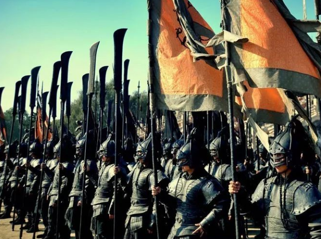 古代士兵打仗都抢着站第一排,他们都不怕死吗?士兵:你想多了