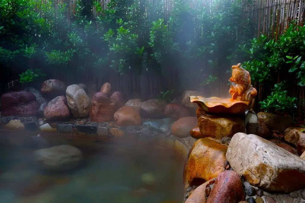 中国十大自然温泉图片