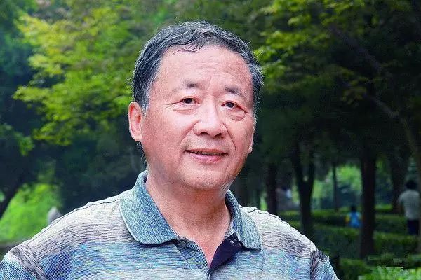 学校,为什么不能安静一些