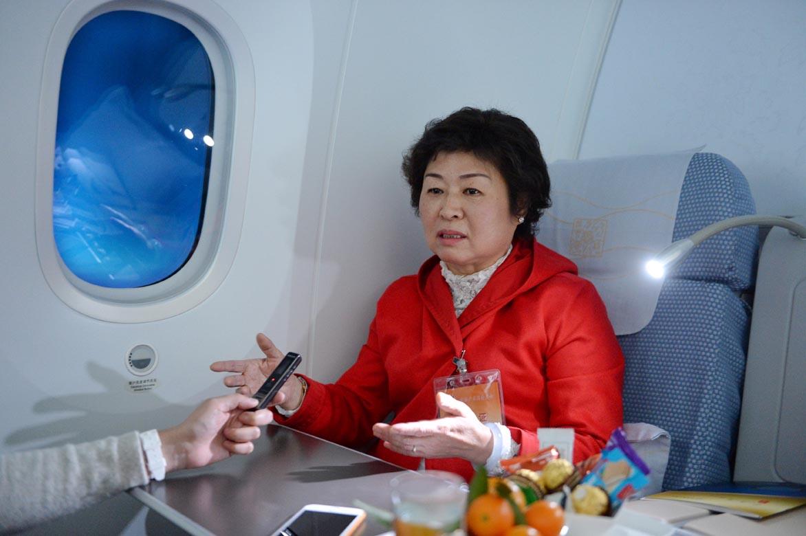 收破烂的有多挣钱?这个女人靠收破烂发家,一度成为中国首富