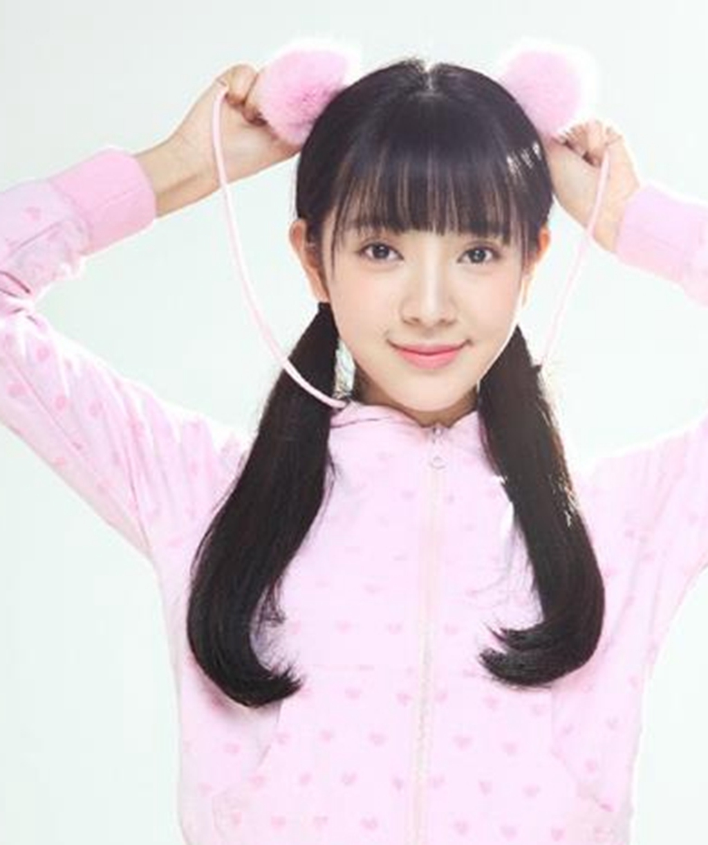 雨婷儿的5张时尚照,最喜欢图三,图五才让粉丝动心!