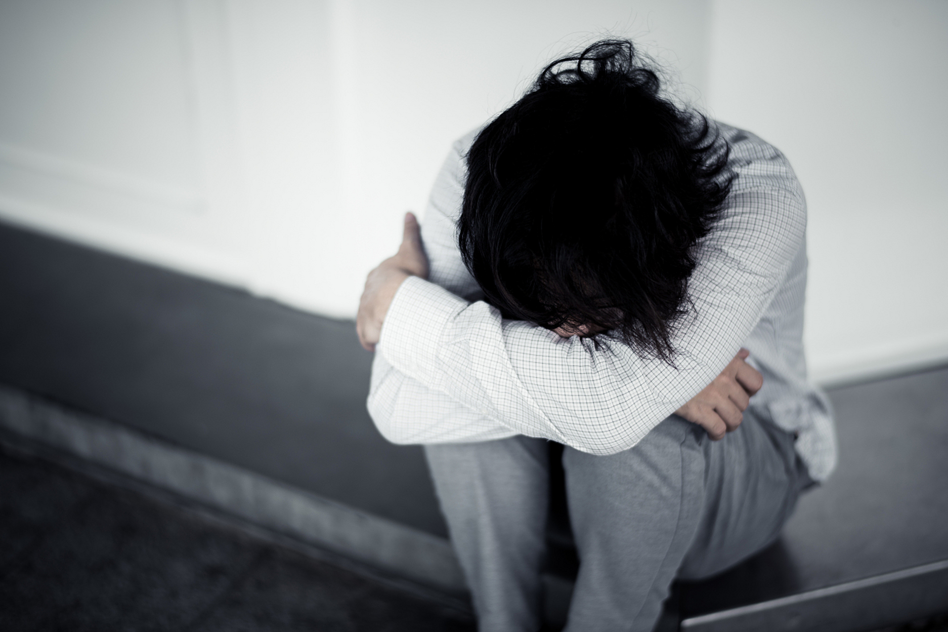 济南远大脑康# 济南远大脑康:心情不好,闷闷不乐,长时间处于情绪低 