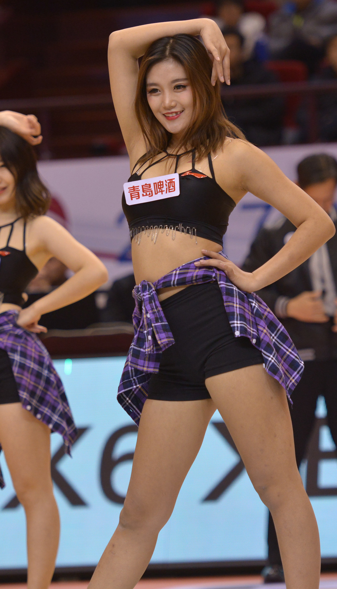 cba拉拉队展现精彩瞬间,激情热舞不输场上球员