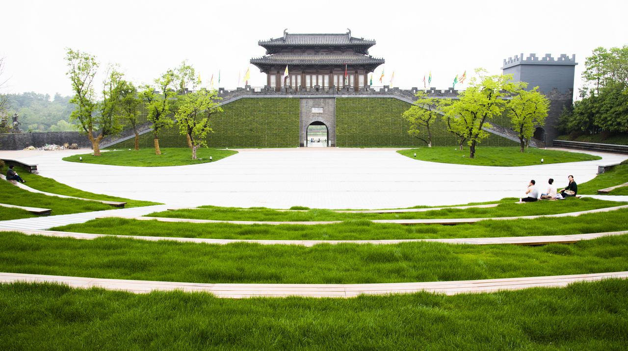 这里有风景很优美的宋夹城,扬州铜山森林公园.