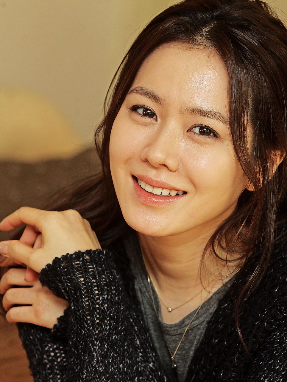 韩国最美女星之一#乐享周末分享吧# 孙艺珍,凭借着出色的演技和美丽的