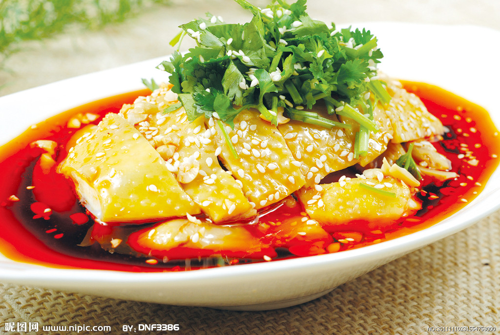 麻辣鲜香口水鸡教你在家就能做,做法简单,味道独特