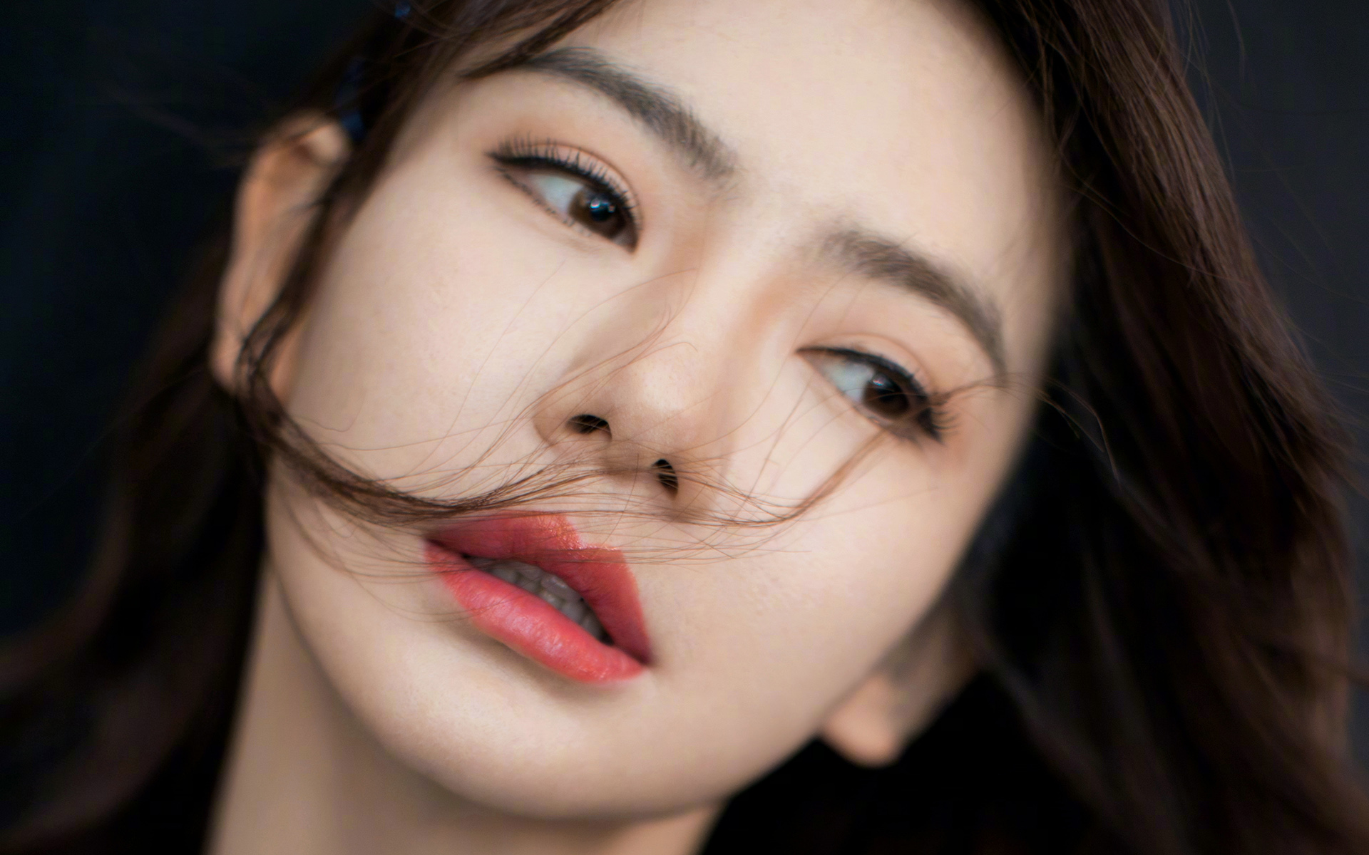 女生暗恋你的时候,别装作不知道,她可能是很多男生追求的目标