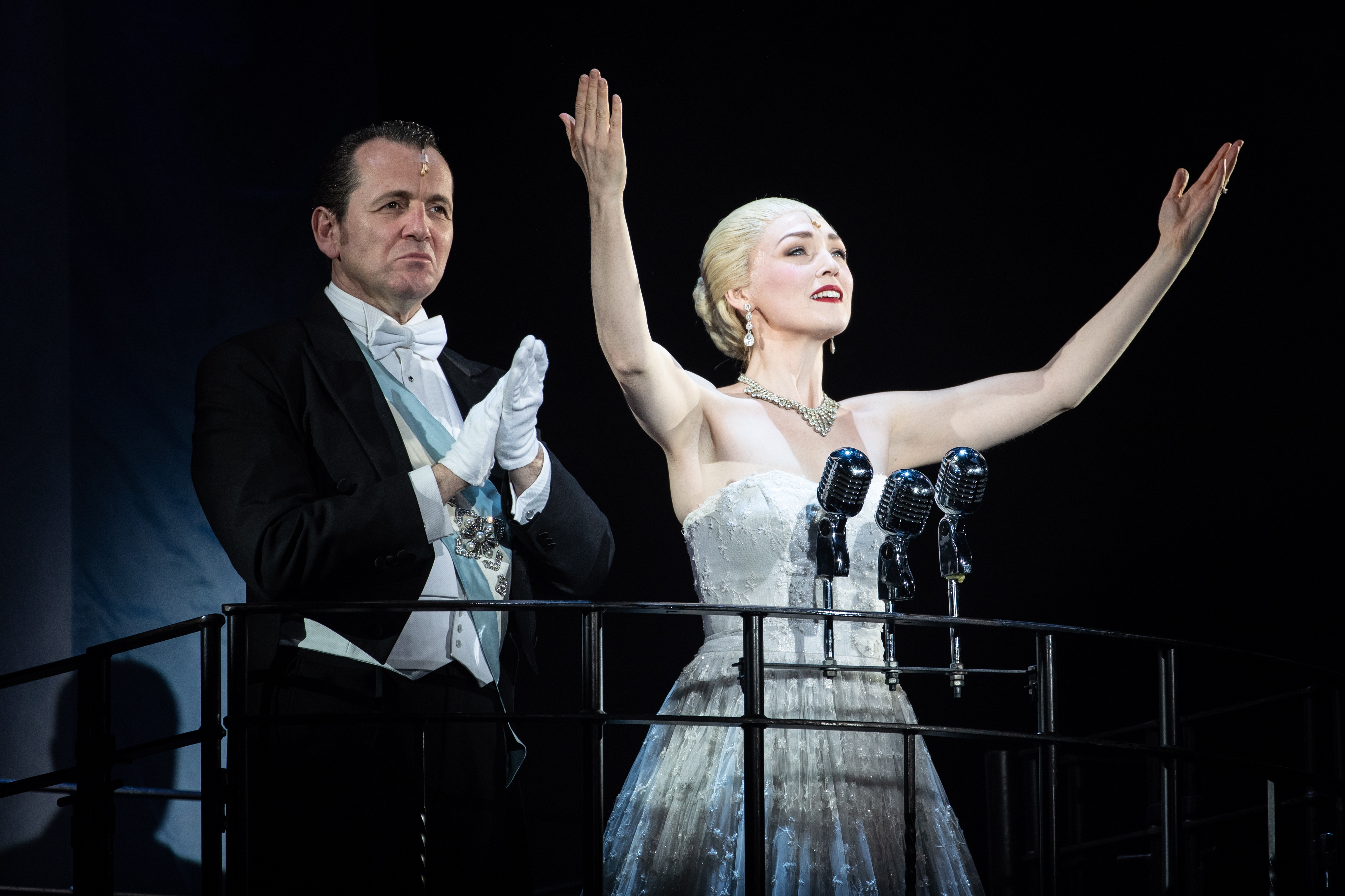 (9)音乐剧《艾薇塔》在柏林上演