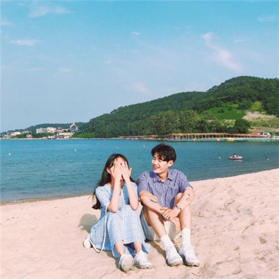 2018最新情侣头像一对两张清新浪漫 2018情侣头像两张一对唯美浪漫