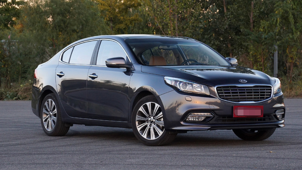 东风悦达起亚k4,威严稳重,彰显动感流线之美