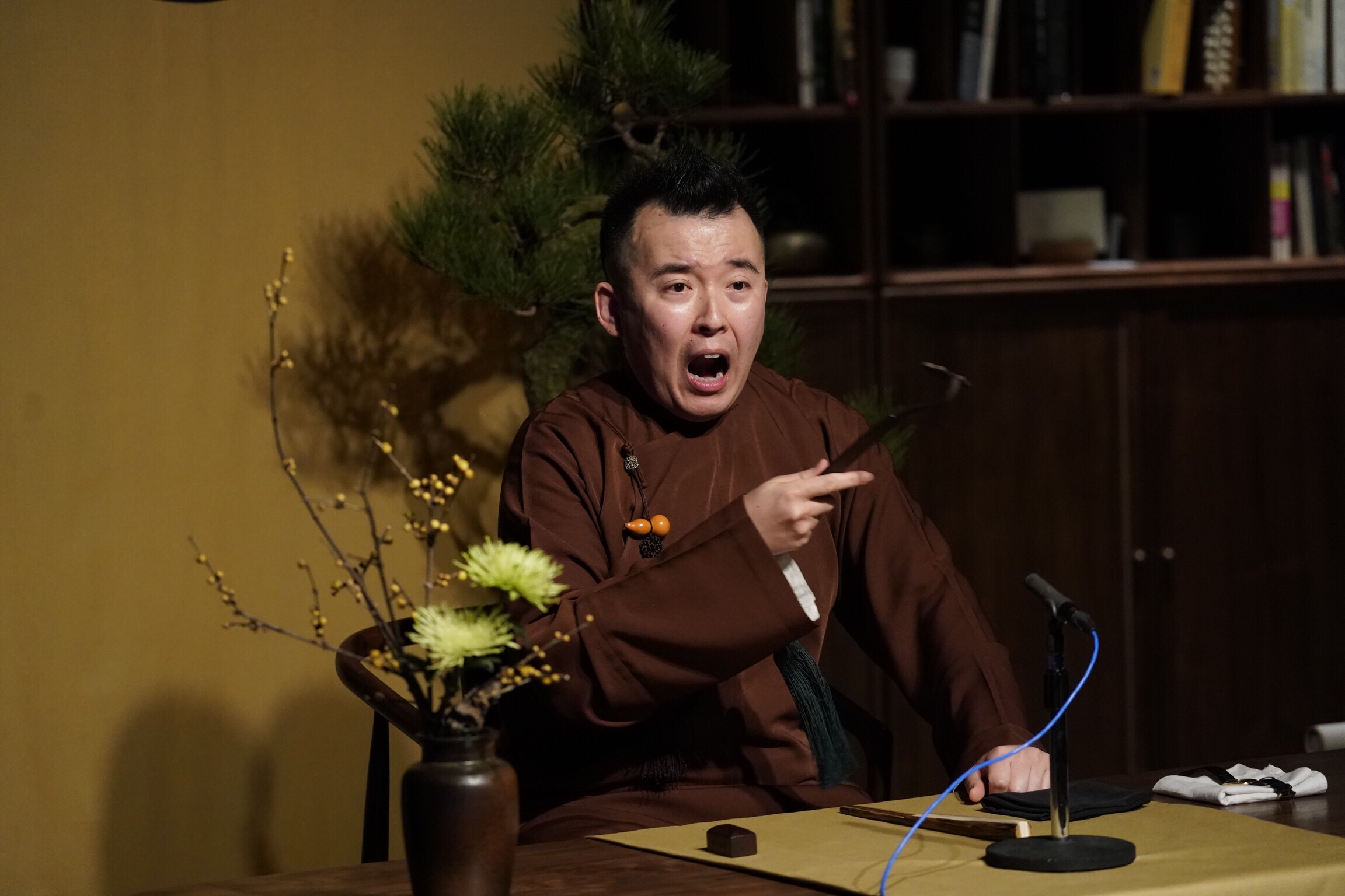 (文化)(2)当评书遇上小剧场