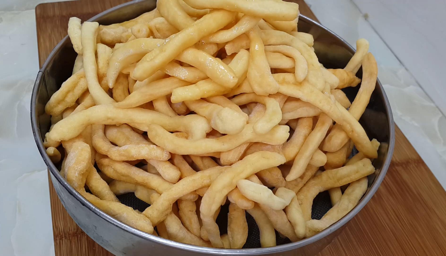 面粉这样做才好吃,在家自制小零食,有孩子的最该收藏下,看饿了