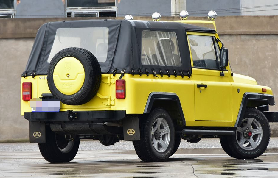 角斗士 bj2023cdb1 手动 四驱,外形沉稳大气,气场非常足!