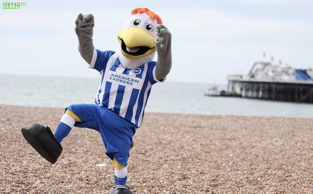 首页 > 快船吉祥物整蛊小洛佩斯后续,吉祥物杀手名不虚传