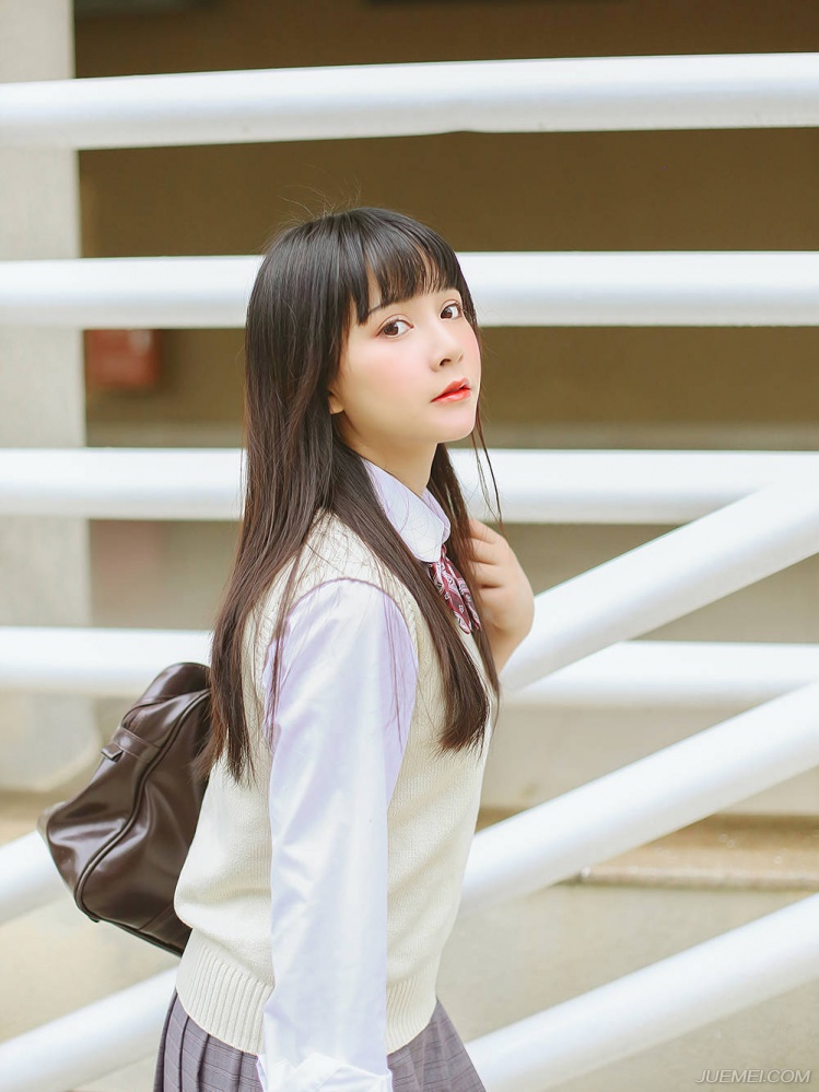 呆萌学生妹 给秋日一点清爽