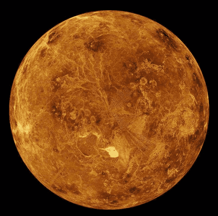 这颗星球与地球十分相似,表面温度却高达500度,被称为地狱星球