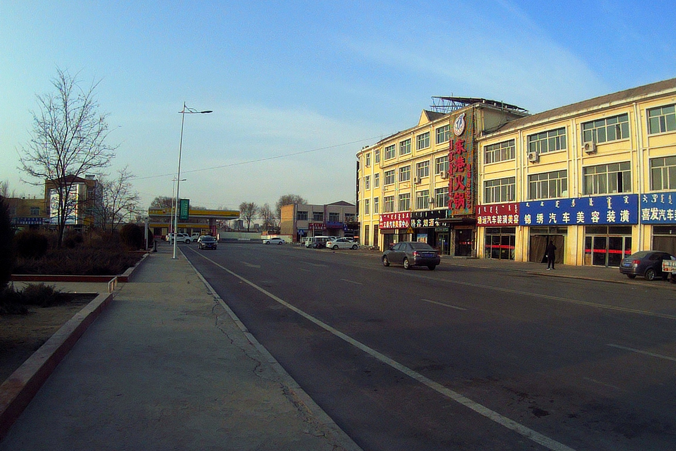 乌审嘎鲁图镇的部分景色一