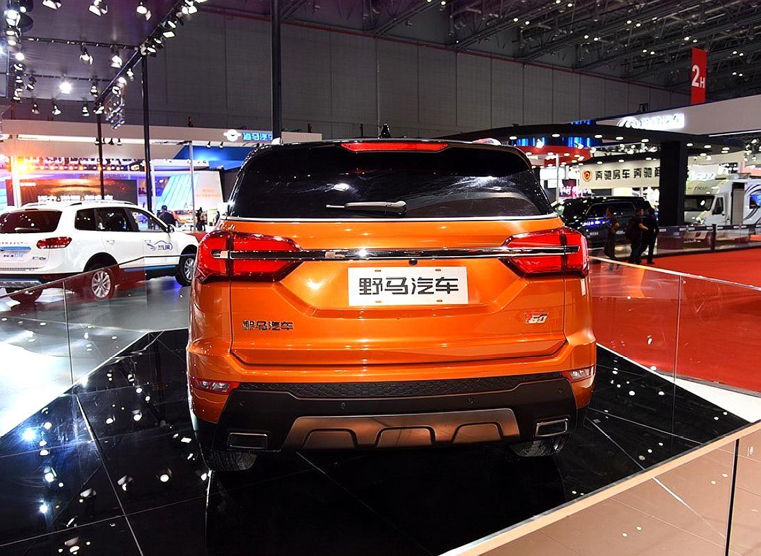 野马t60定位小型suv,双色设计的车身提升时尚感