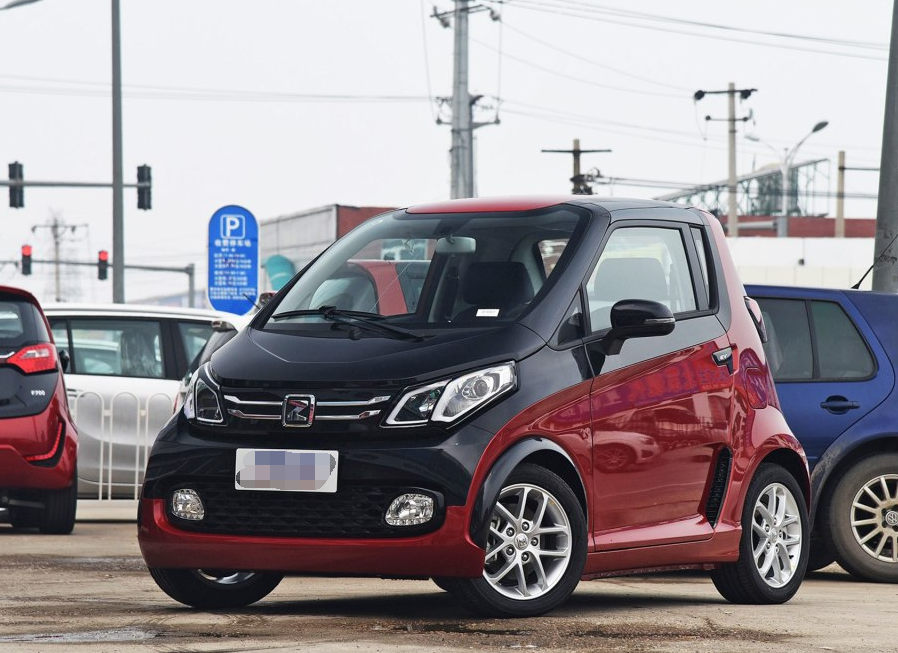 众泰e200,精致时尚的外观设计,让整车更帅气