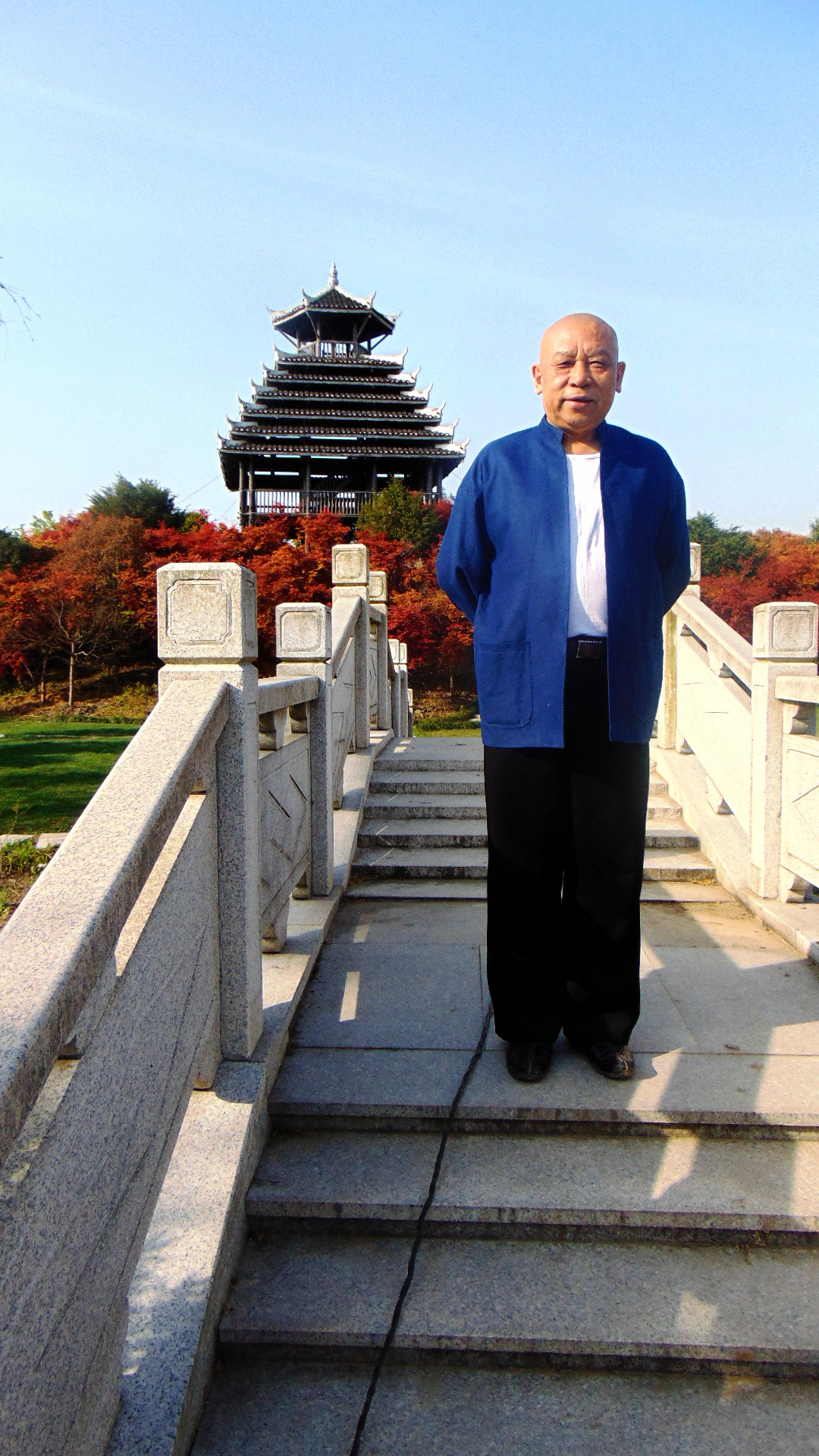 道德为魂 天人合一——与大型"老子雕塑"创意者李荣柱一席谈